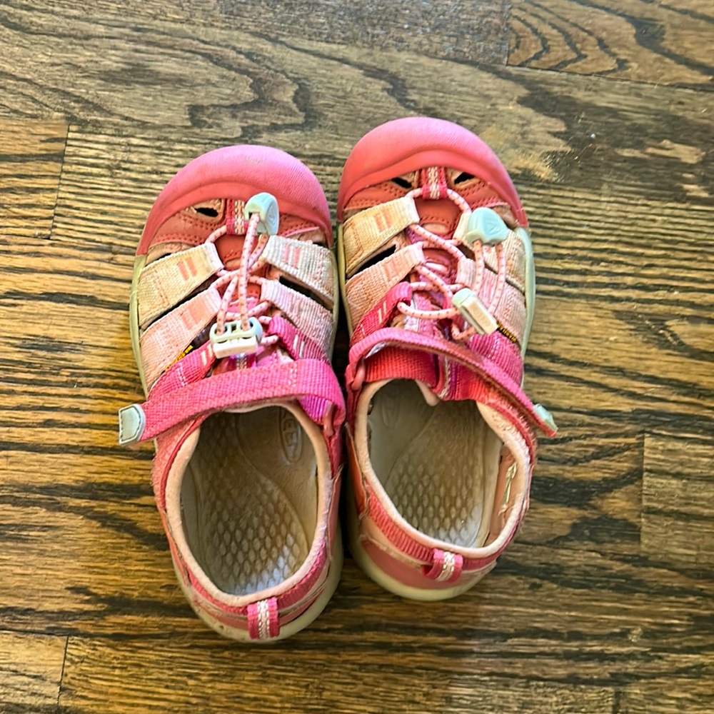 Girls Keen sandals
